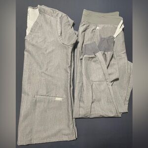 FIGS Gray Scrub Set